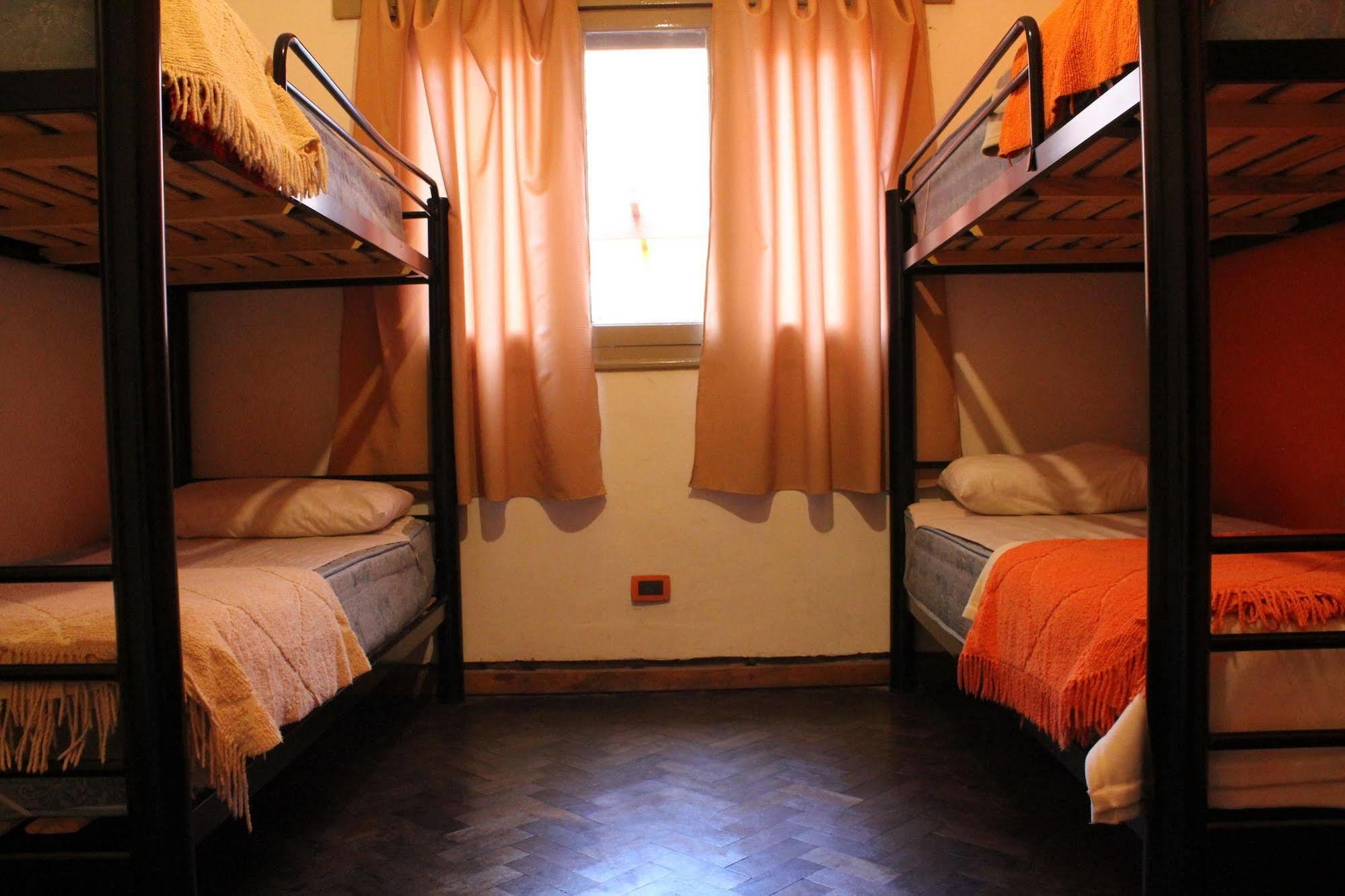 Turning Point Hostel Córdoba Eksteriør bilde